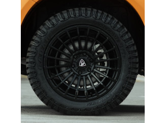 20 x 9.5 Predator Iconic Alloy Wheel and Tyre Package - Tyre Options